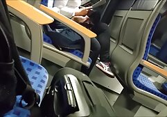 Ha van egy lány, aki érdekes, akkor jobb, ha nem hagyja őt a nagybátyja, vagy még inkább néhány ő. Többségük nem fogadja el a rokonsági kötelékeket, és mindez egy prostituálttal végződik. Például volt Kate, Kate, aki még éjszaka sem tudta gondolni, hogy egy személy kimászik a fincsi puncik bugyijából . És a nagybátyja! Mivel nincs semmi vesztenivalóm, úgy döntöttem, hogy egyszerre két emberrel szexelek, hogy éjszaka jól aludhassak.