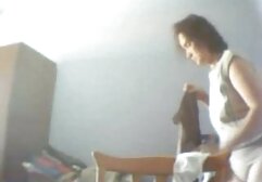 Általában, hölgyeim és uraim felkészülni a nap nem, de ha a lány tetszett nagyon. Lehet, hogy egy romantikus este, csodálatos bor, gyertyák, rózsaszirom, valamint az íze az élelmiszer. Sajnos Chad ingyenmagyarporno nem romantikus, ezért megkéri a gyerekeket a fürdőszobába, és bemegy a szobába, ahol a térrel együtt várta. A legérdekesebb dolog az, hogy a gyermek ebben a helyzetben csak onnan indult.